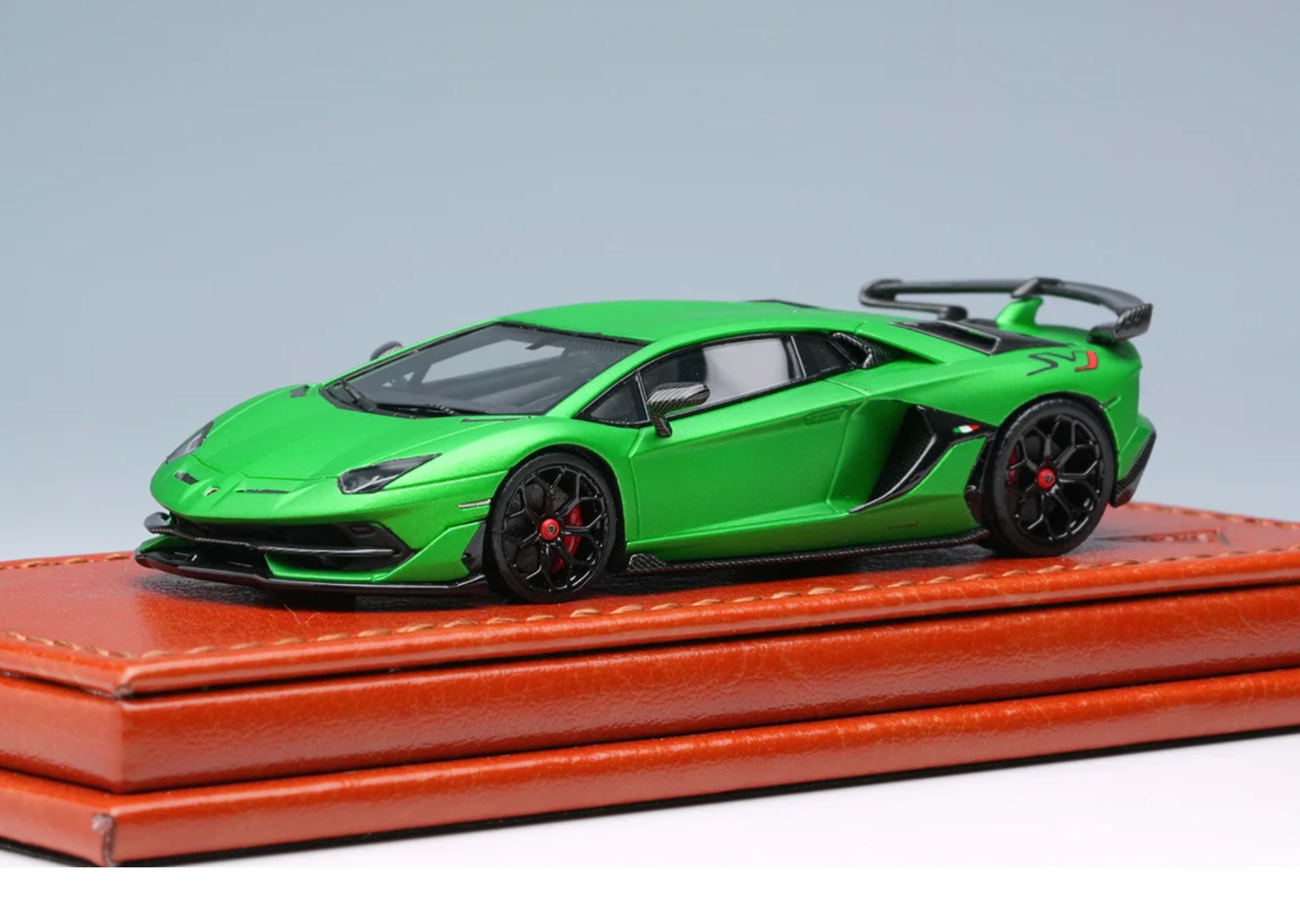 CollectorsAre you after the new Make Up Co., Ltd /Titan 64 1:64