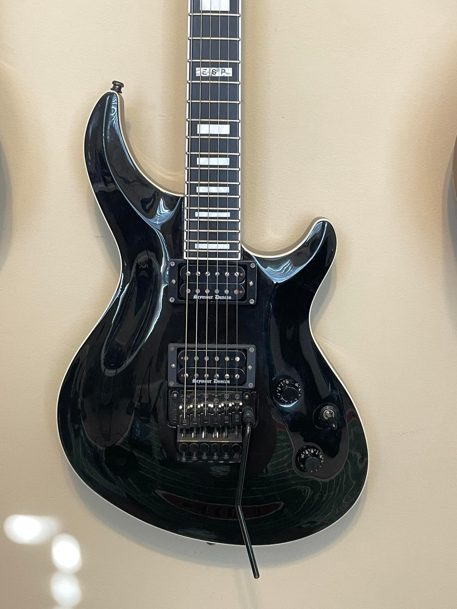 ESP E-ii Mystique guitar review and color search