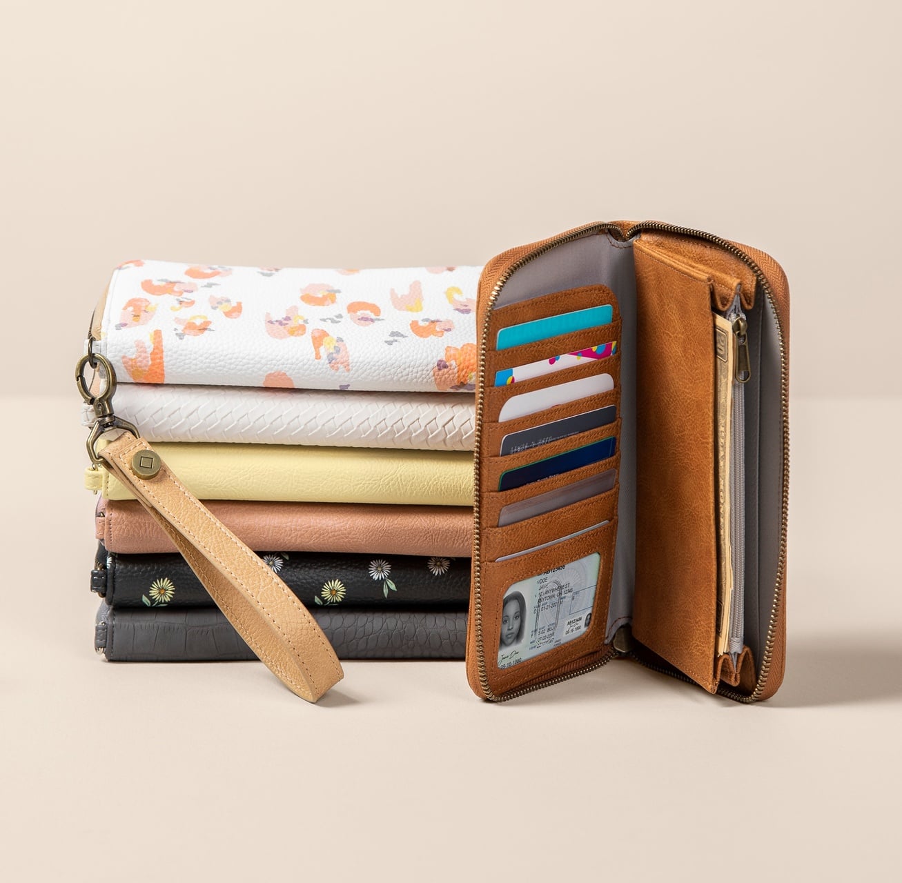 The third chapter of TAKASHI MURAKAMI x CASETiFY is blooming