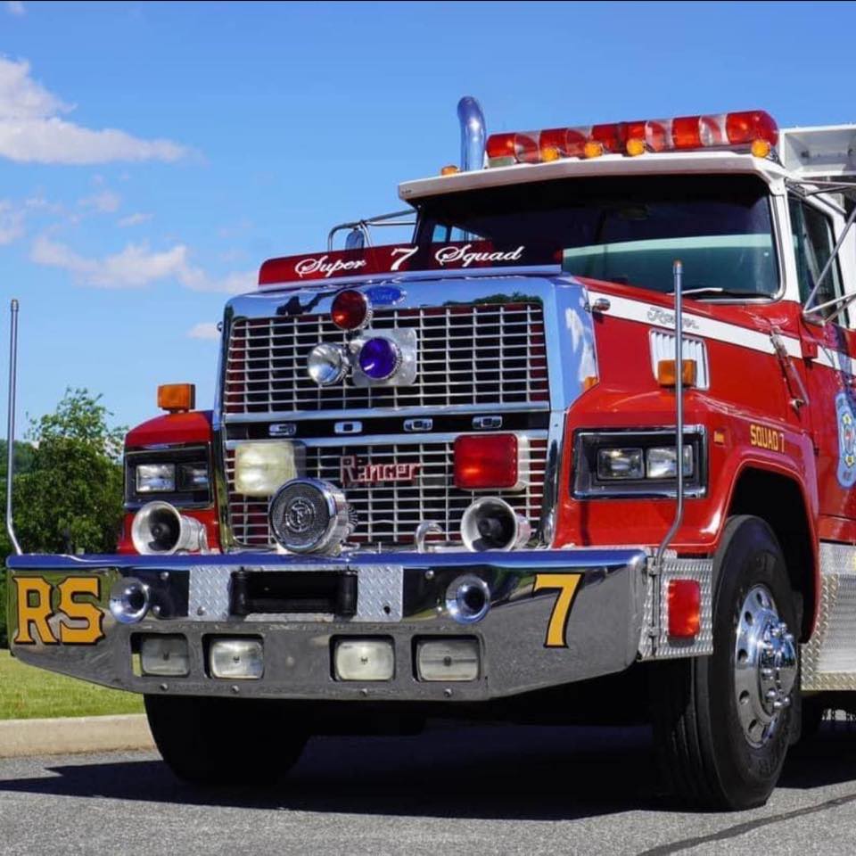 Some #tbt the rehab of Truck 14 in 1986. Nite the method of cab removal ...