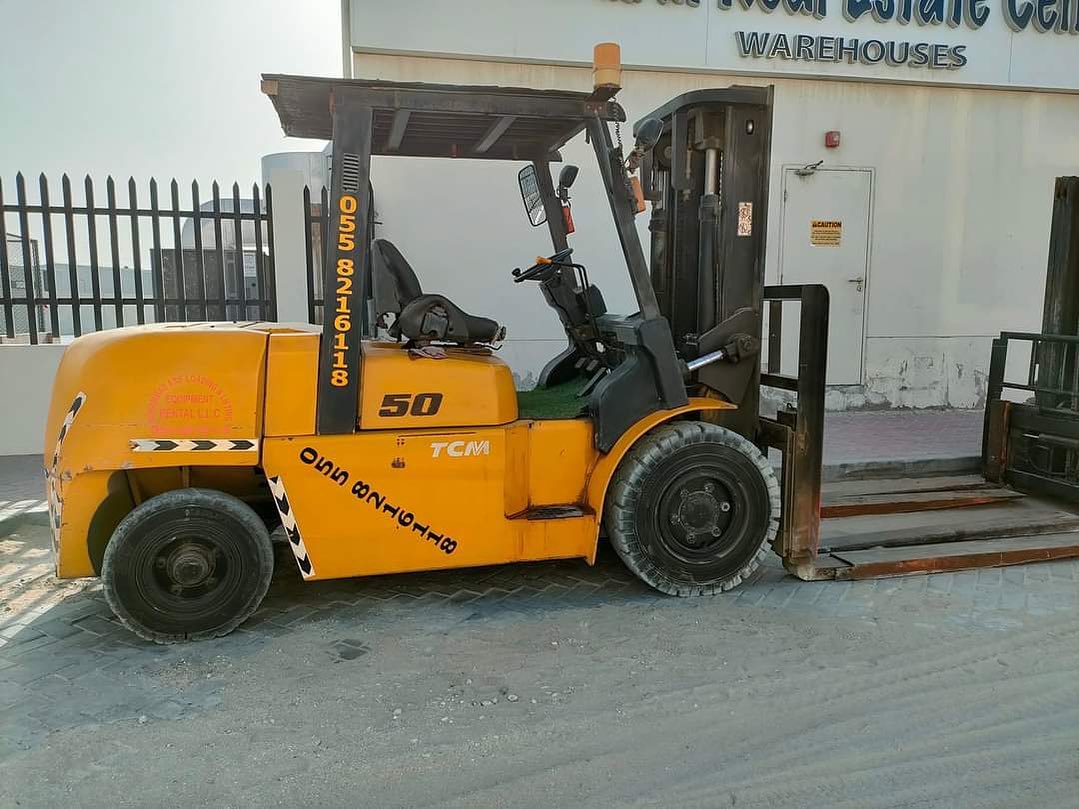 Muhammad asif loading and lifting equipment rental LLC | Dubai