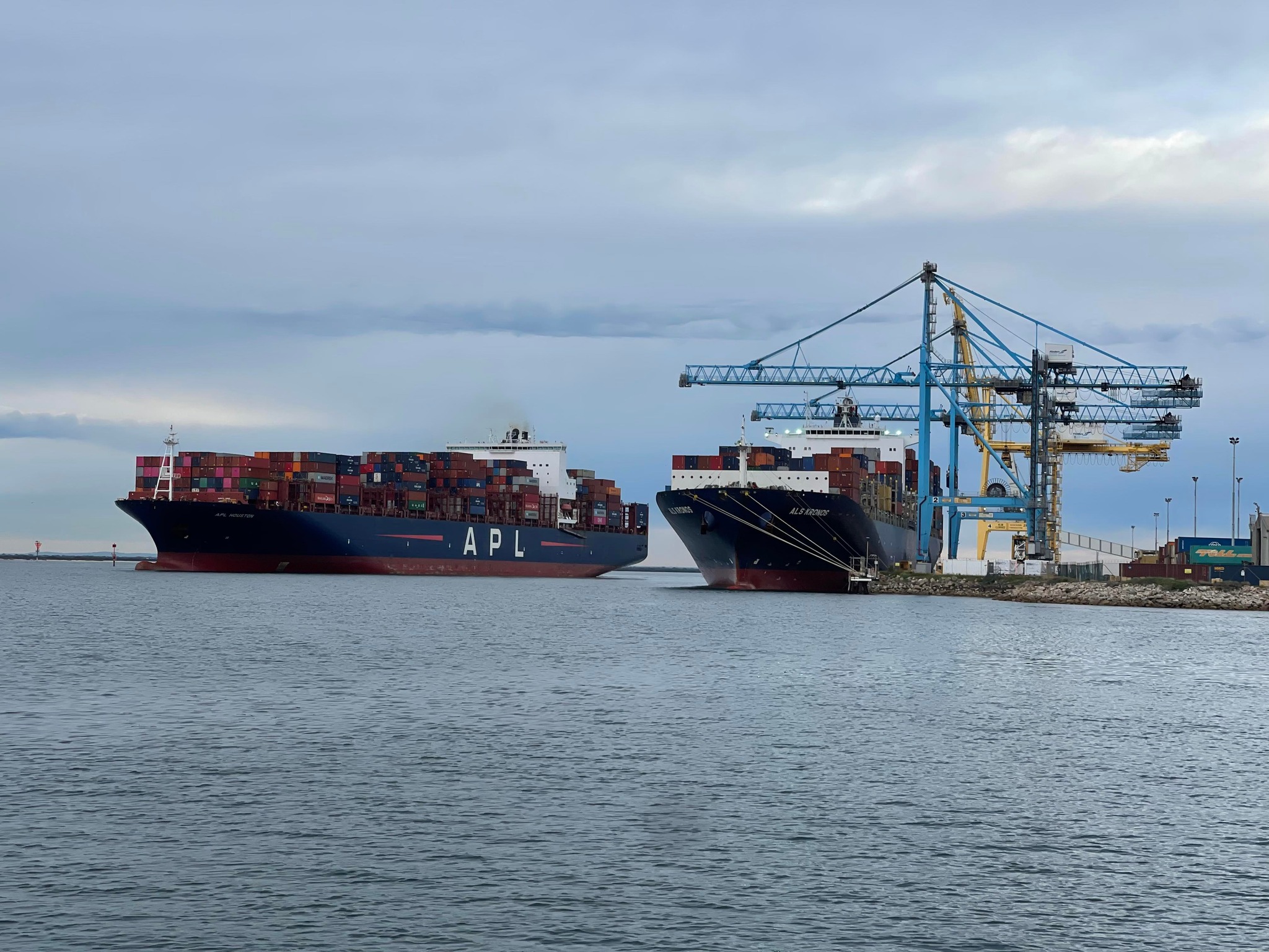 What does a day in the life of a... - Flinders Port Holdings | Facebook