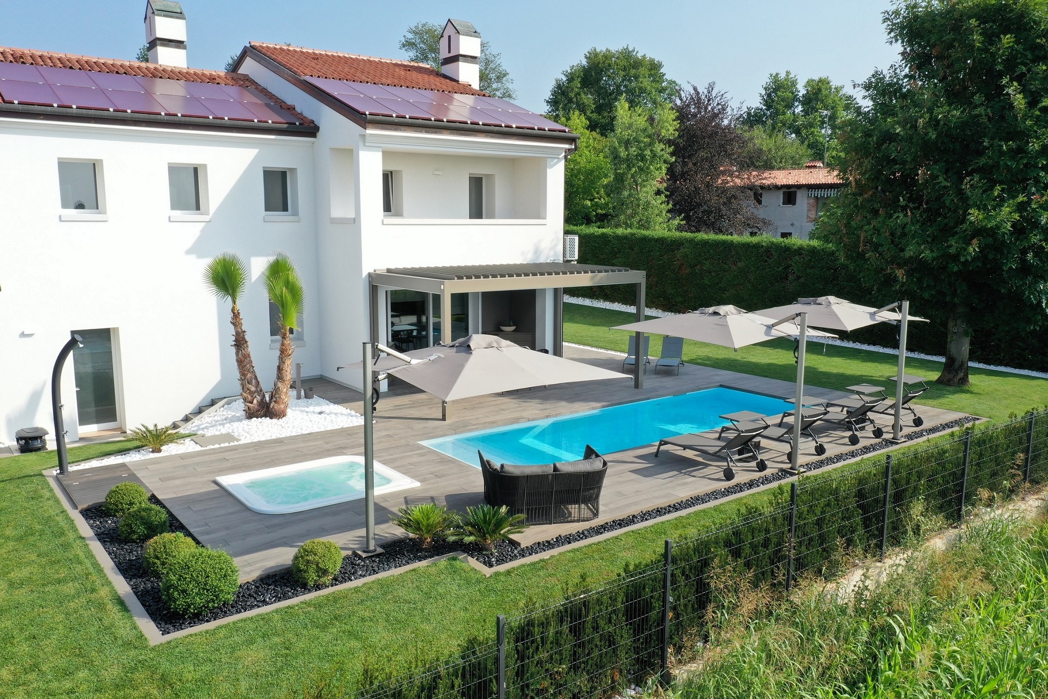 Aquazzura Piscine - Piscina interrata a skimmer metri 9 x 3 x h 1,5 in ...
