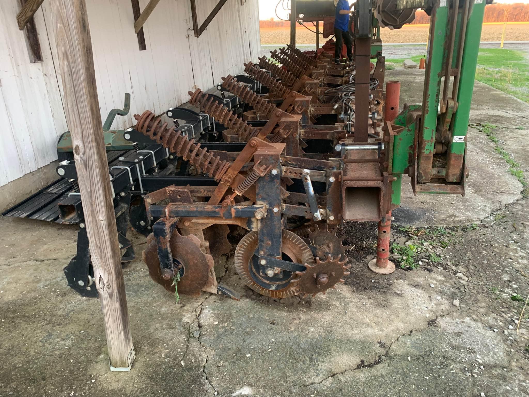Remlinger 8 row strip till - Property For Sale - Pandora, Ohio ...