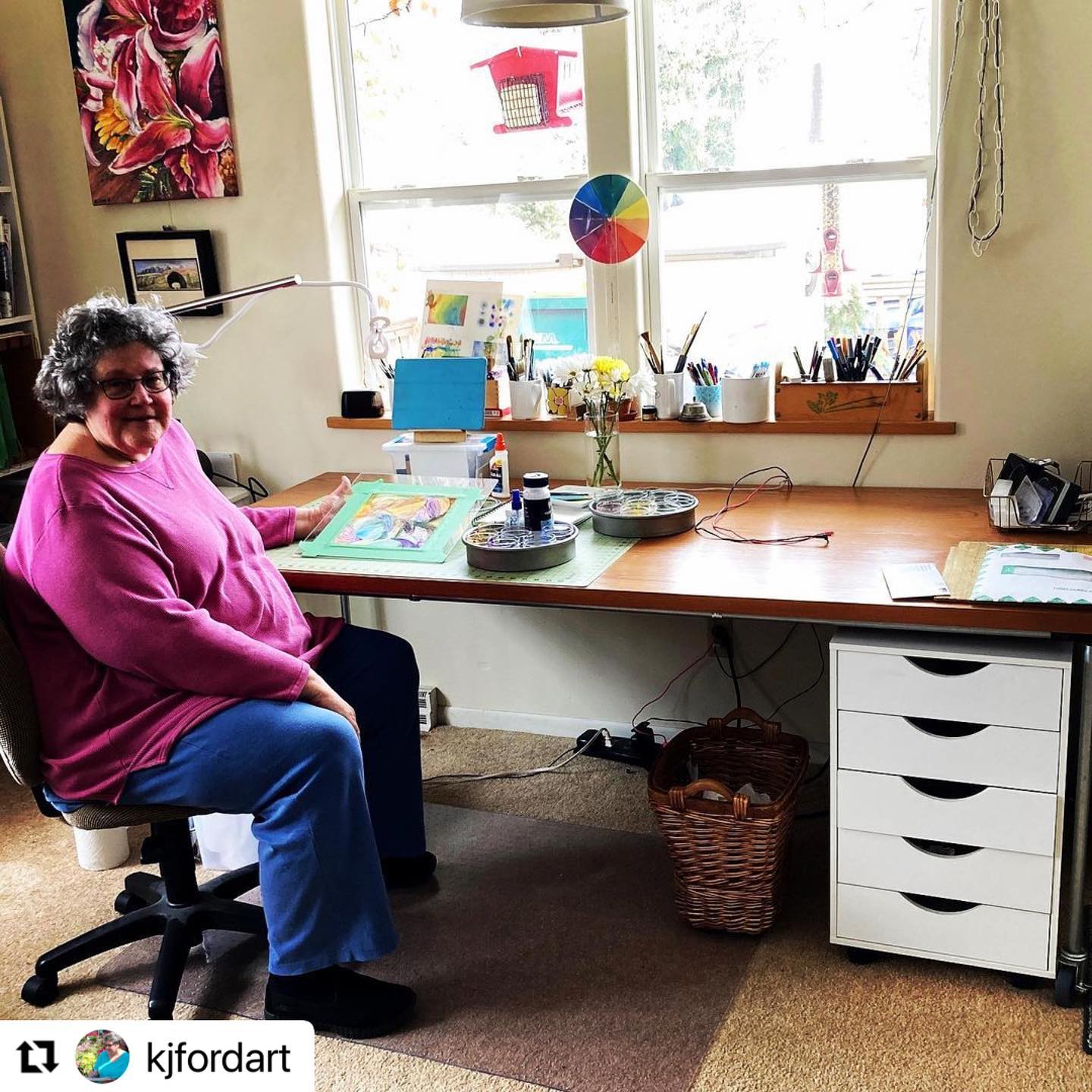 Maker - Here is a really great pipe desk build from @kjfordart ...