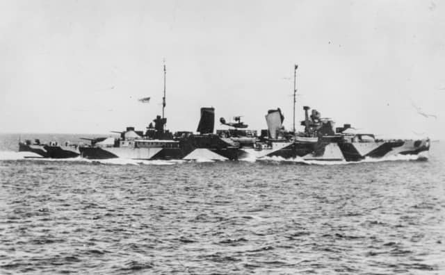 Happy Launch Day to Seiba... I mean Perth!!! Happy Birthday Day to HMAS ...