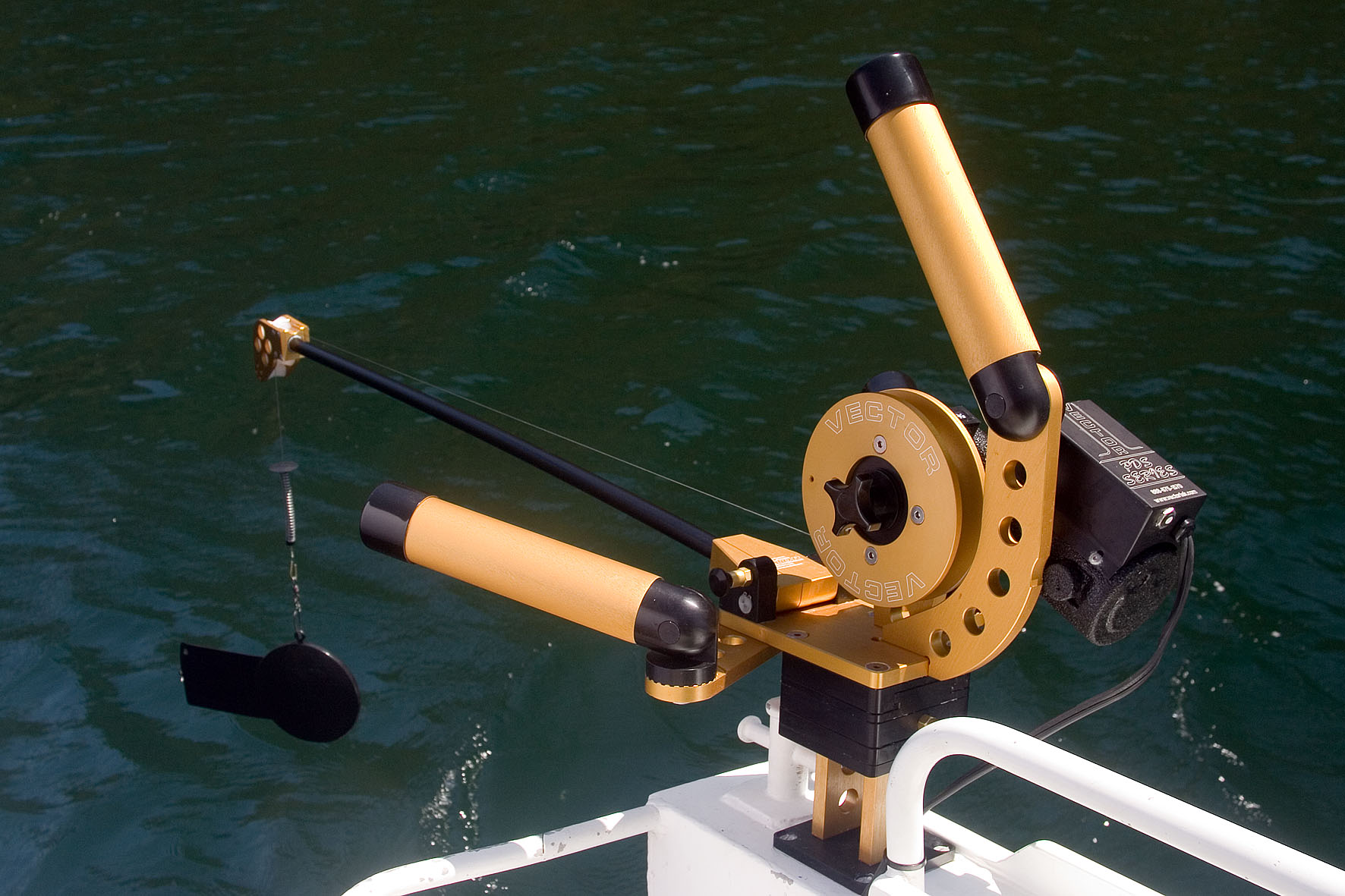 electric fishing reels downrigger Penn FTH80ELKIT Fathom 80 Reel Kit It can network up to four Optimum downriggers wirelessly Cannon Optimum 10 BT Electric