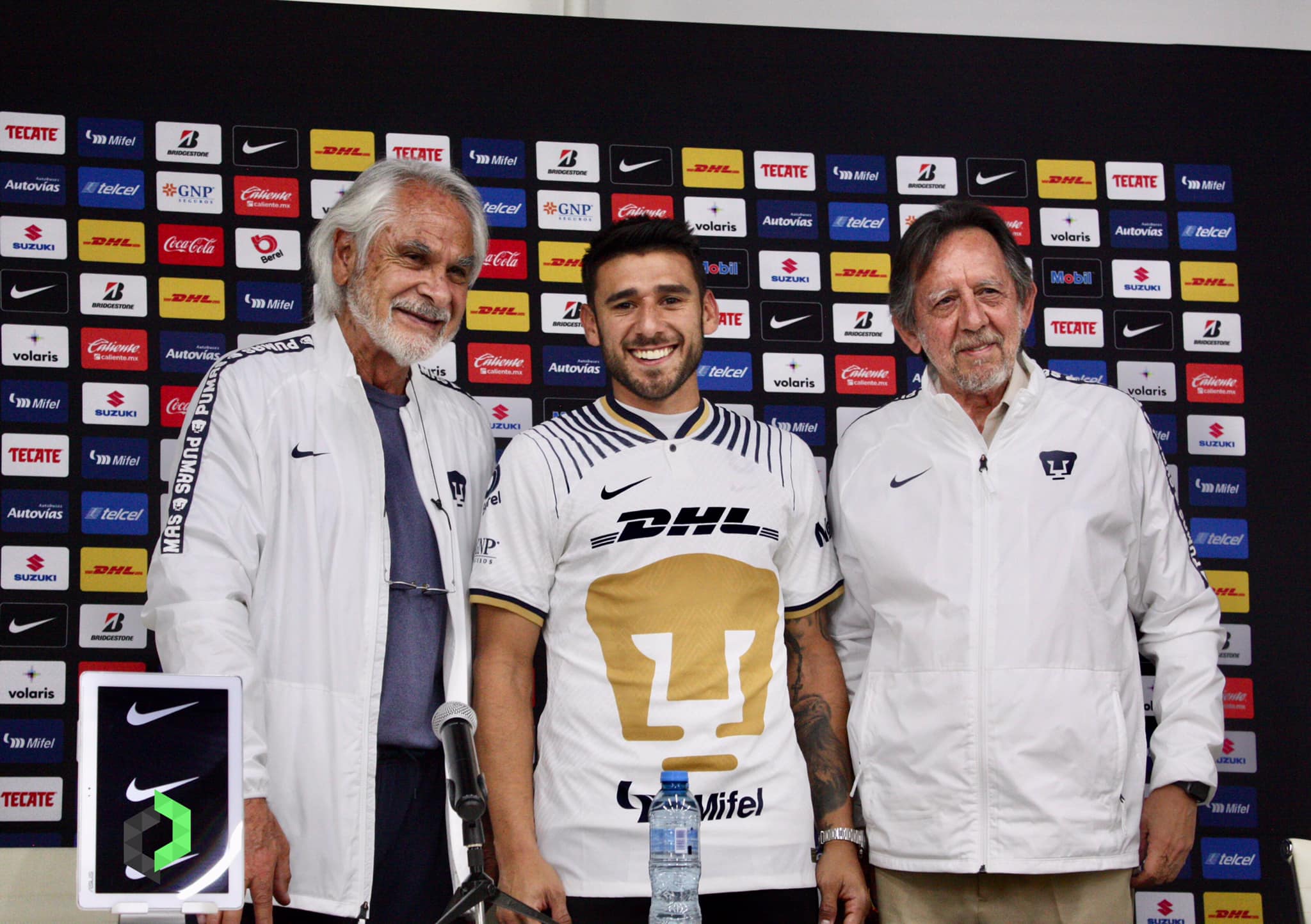 #PumasMX | Presentación oficial del... - Campo Depor by Hunth | Facebook