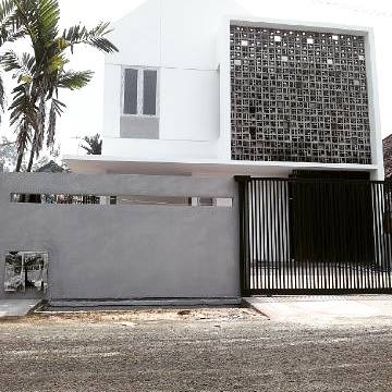 Rumah Roster