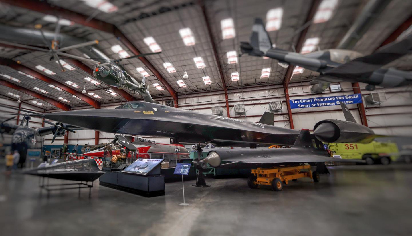 Pima - Both the Lockheed SR-71 Blackbird and D-21 reconnaissance drone ...