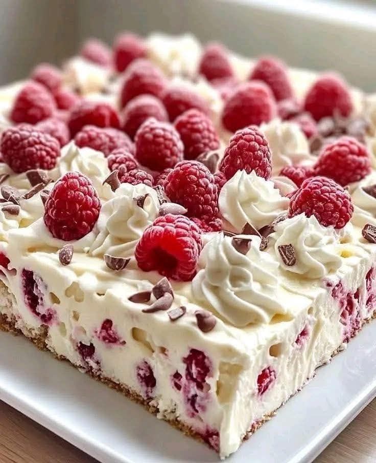 Bolo de Chocolate Branco e Framboesa... - Segui a receita | Facebook