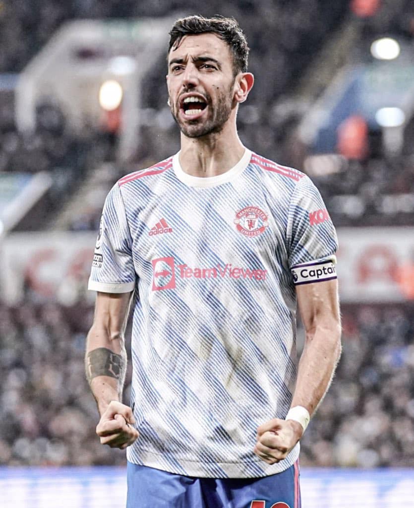 Bruno Fernandes is Manchester United's new No. 8️⃣
