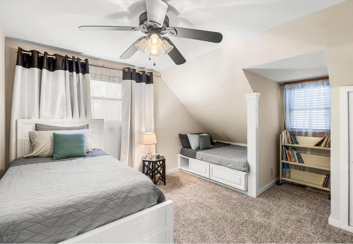 how to dress a bed for winter do you your beds winter? Trying avoid million duvets for my cleaners to change. Would a quilt and a fleece layer be enough? I kinda hate fleece spring-cleaning Discover 20 makeup for COLOR:BLUE SEASHELL