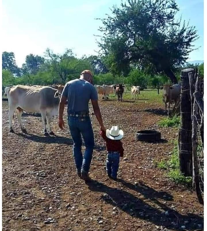 La Vida Ranchera •