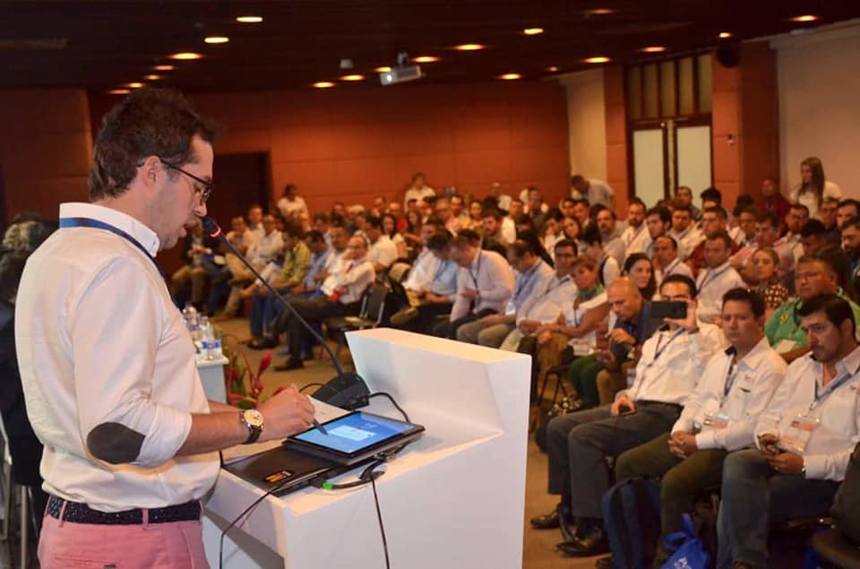 El Ministerio de Tecnologías de la... - Juan Sebastian Rozo