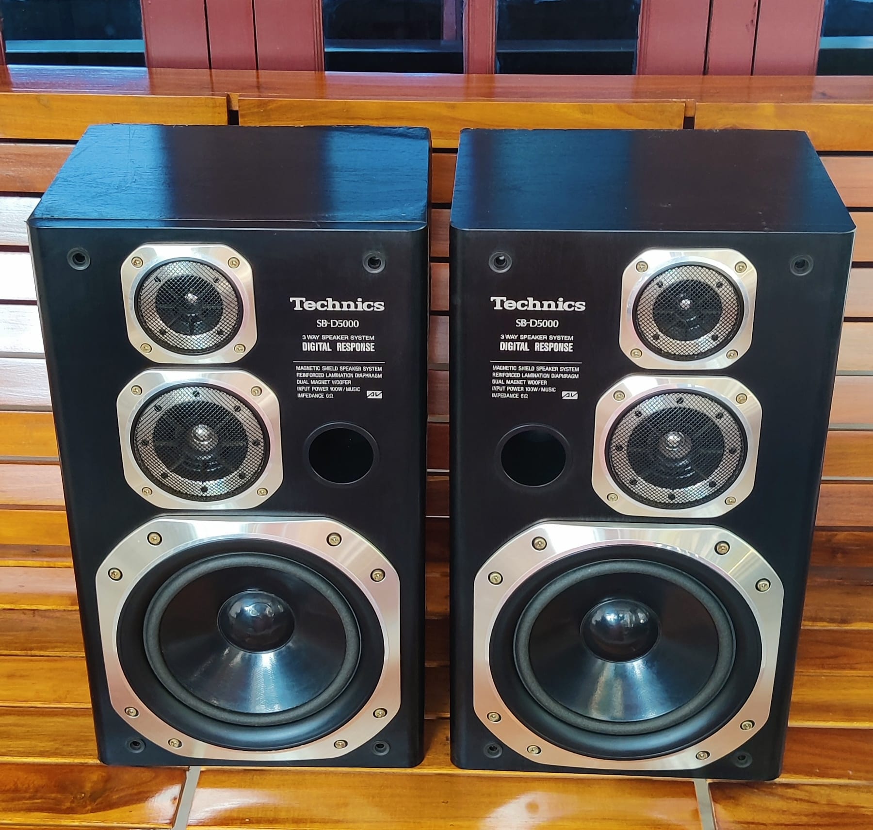 Technics 3 Way Speakers 100+100 Watts RMS 6 Ohms Impedance 100