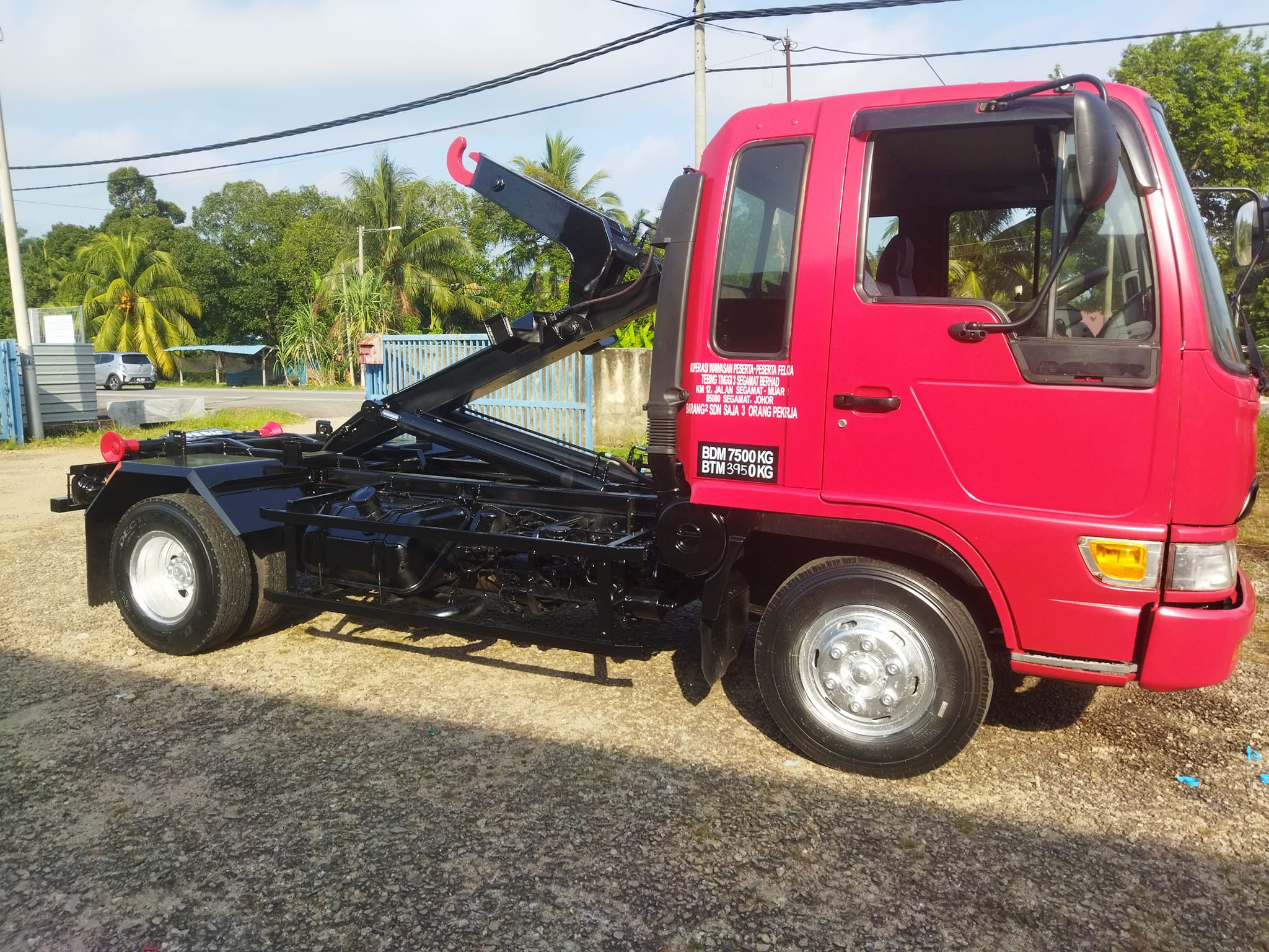 BPtrucks - KENAPA GUNA SISTEM LORI TONG untuk angkat buah sawit ...