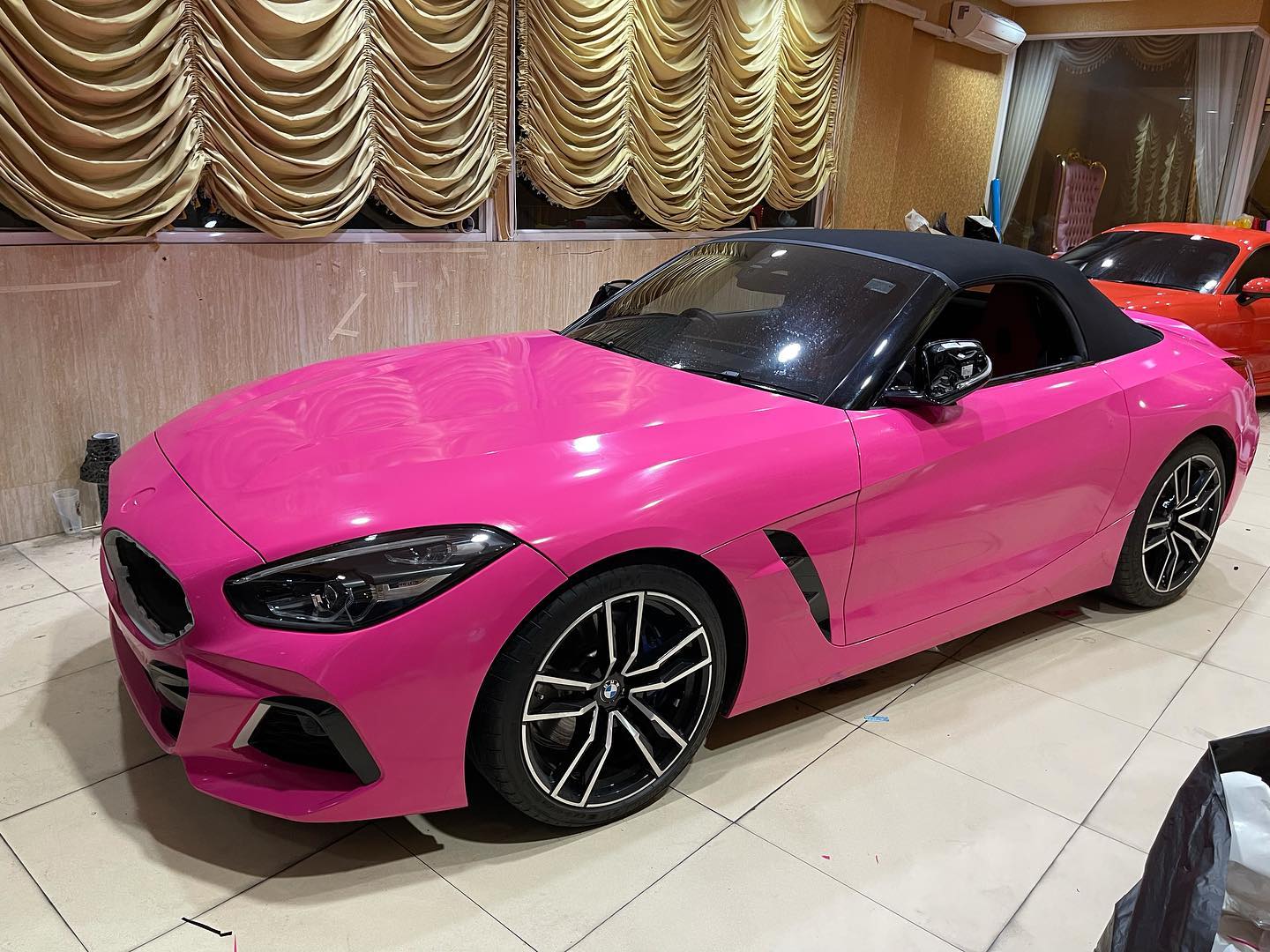 **รถสไลด์รับรถมาจากจังหวัดจันทบุรี New BMW Z4 Wrapping Gloss Shocking ...