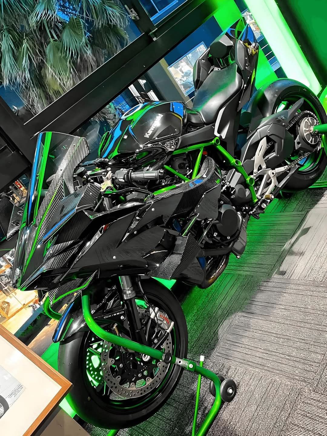 KAWASAKI NINJA.Kacey Brakes. #zxr750 #zx7 #zxr750h2 #kawaii