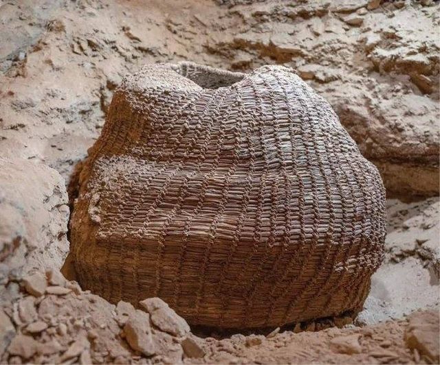 Historical Photos | A groundbreaking discovery has unveiled a perfectly ...