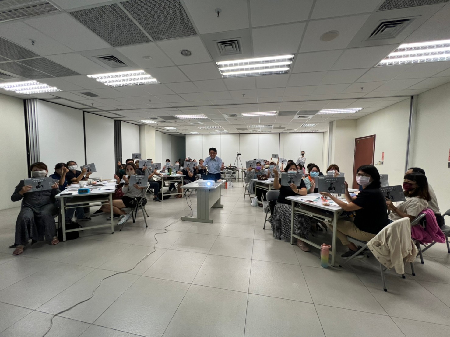 羿誠企管顧問有限公司 - 11/29在永康區舉辦《勞動成本控制實務工作坊》課程😊，採用少見的工作坊模式，讓學員因團隊的...