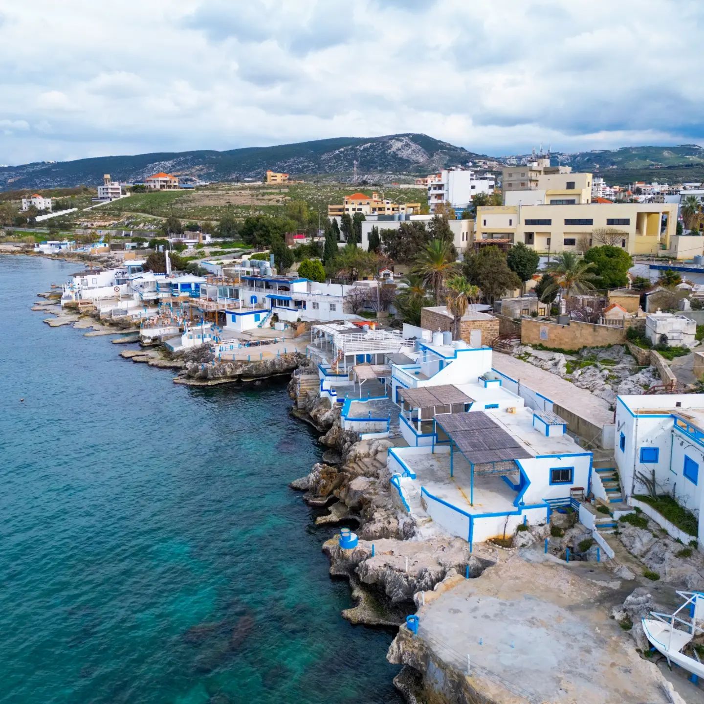 الشاطئ الاجمل و الانظف في... - Anfeh Al-Koura أنفه الكورة | Facebook