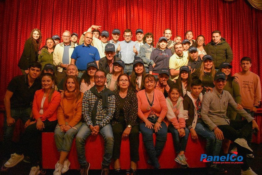 Panelco S.A - 👨‍👩‍👧En su compromiso social, PanelCo...