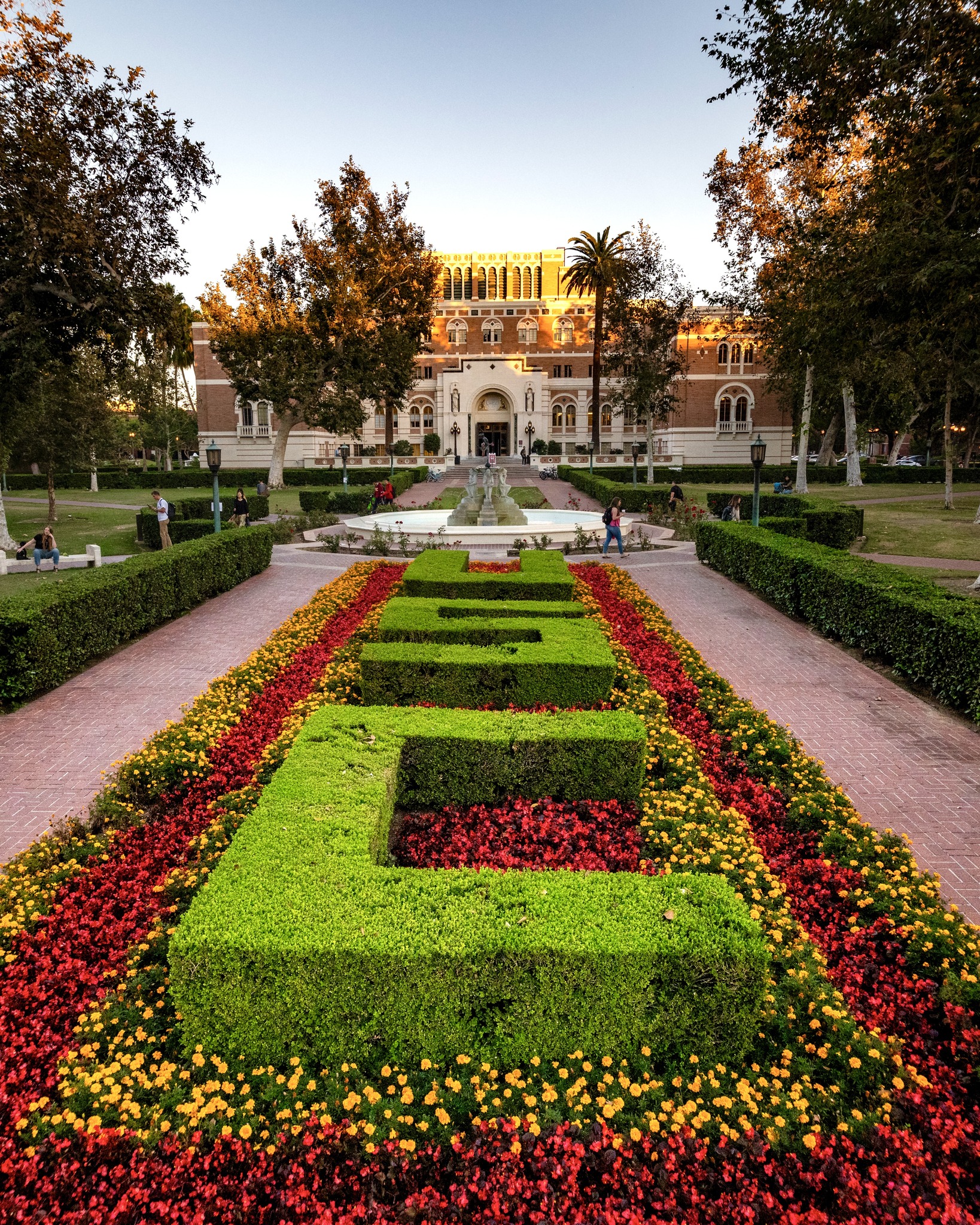 Happy 142nd Birthday, University of Southern California! Our 