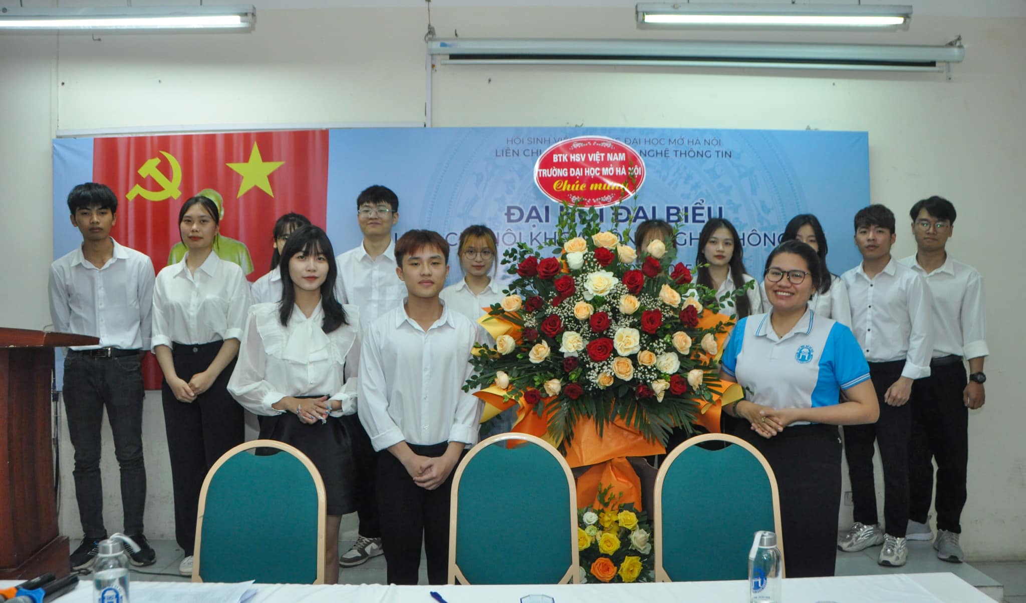 🎊💐Đại hội Đại biểu Liên Chi Hội Sinh... - Sinh Viên Fithou