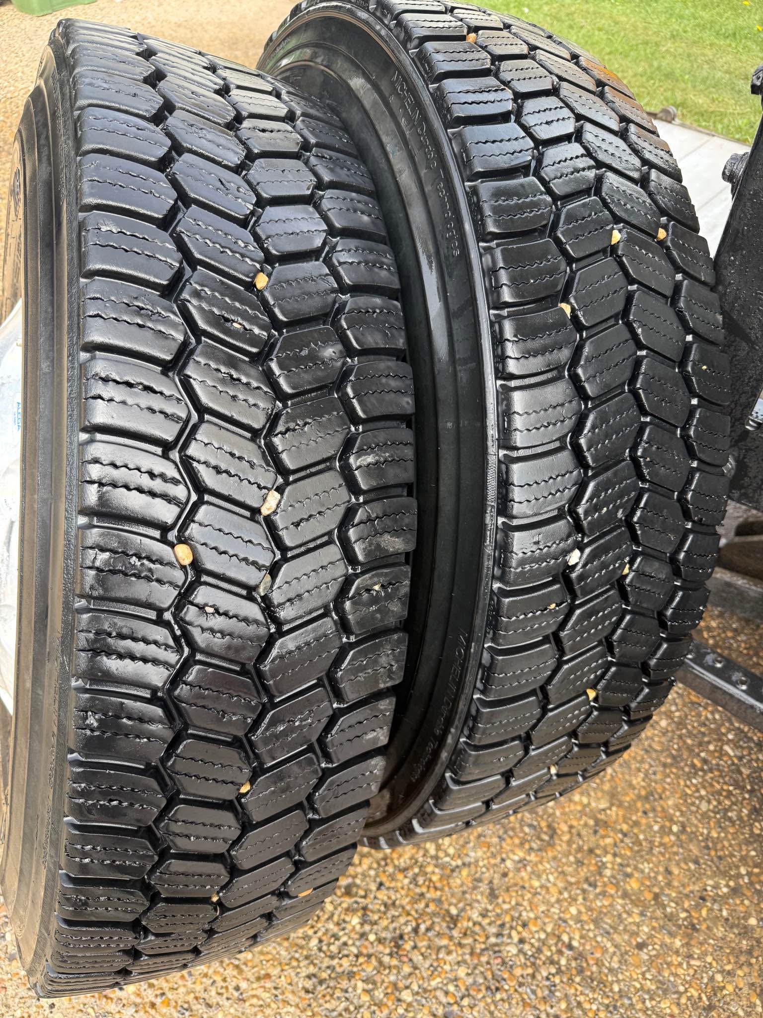 Michelin XDS2 11R22.5 on ALCOA aluminum wheels ( 2 pieces) - Car Wheels ...