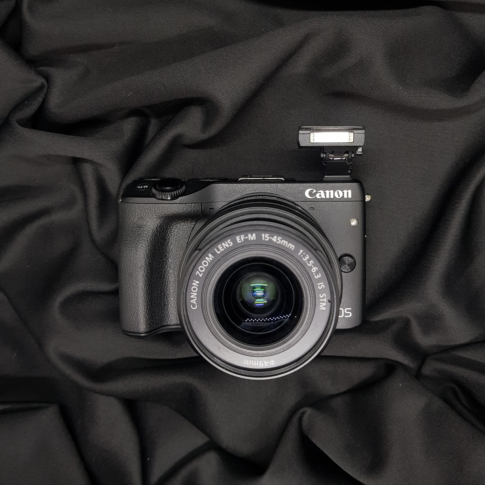 P 4,500 off from Canon mirrorless EOS M3 Kit (EF-M15-45 IS STM 