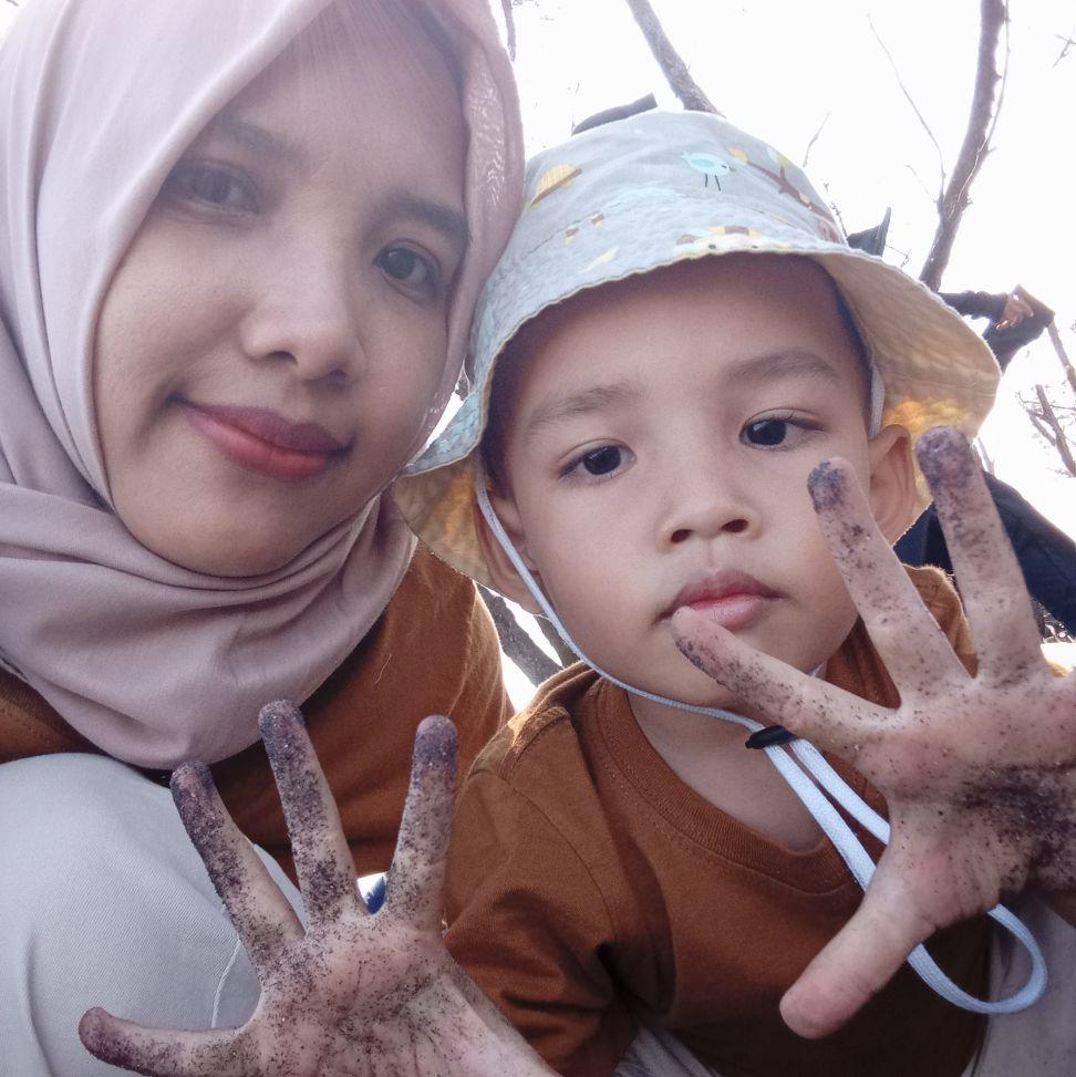 Polahe mas roni, weruh wong wedok ayu 🤣🤣😊🥰☺ #vidhia #ronkads # ...