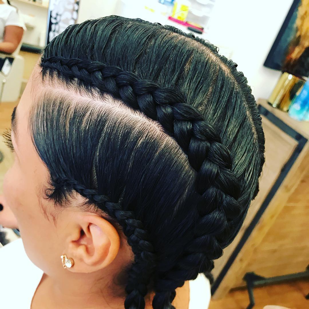 ARCH - 💆🏾‍♀️The closer it gets to the weekend, the better my hair looks ...
