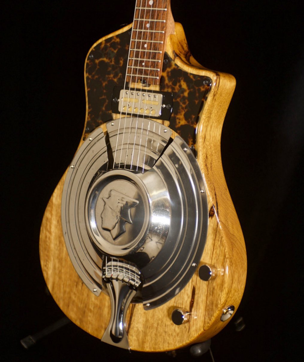 Information on the Freshman Mercury guitar model