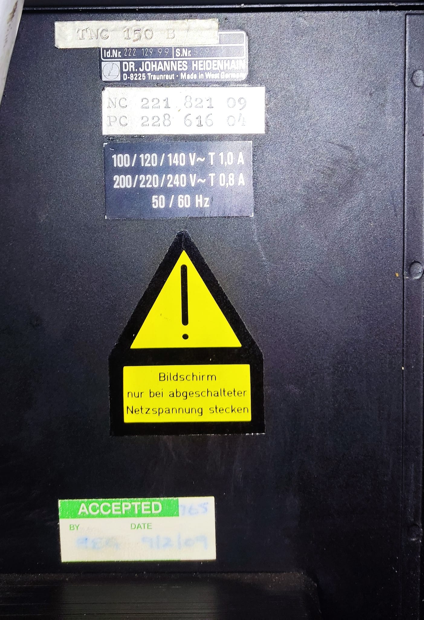 I want to slow down the rapid on Z axis. On Heidenhain 405 control