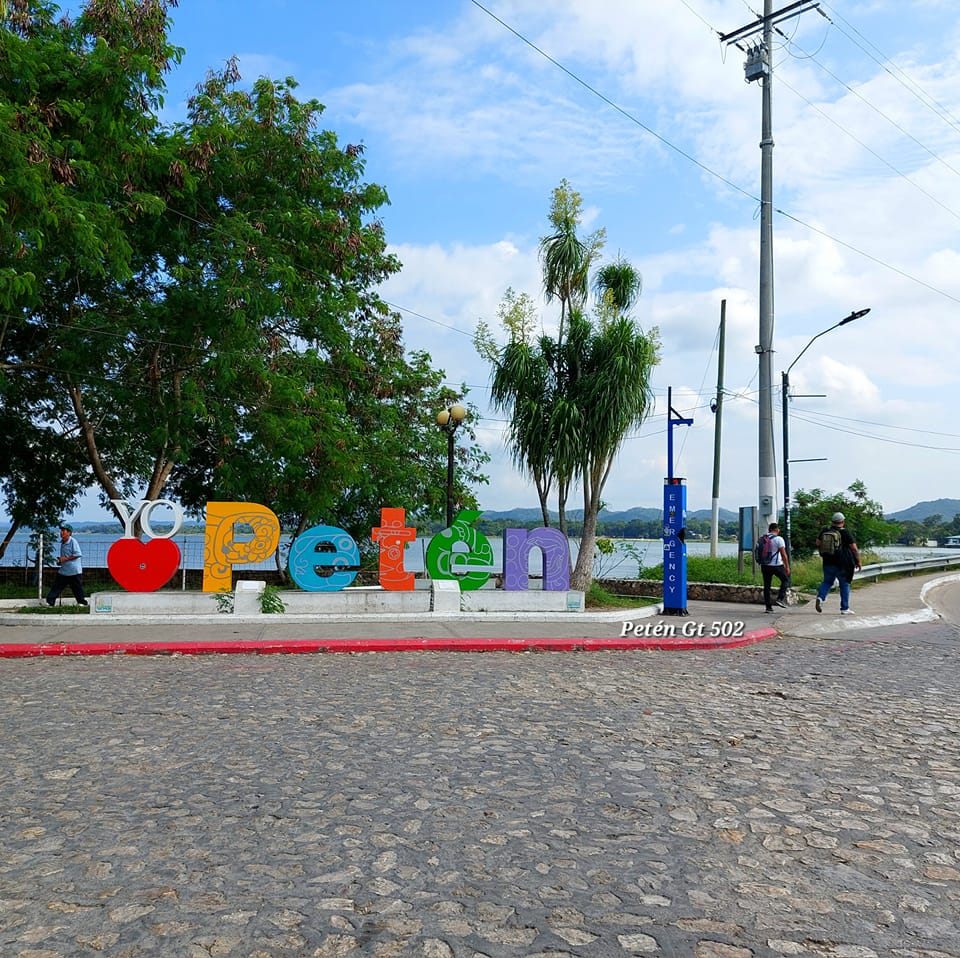 Desde la bonita Isla de Flores, Petén Guatemala 🇬🇹 😍. | Petén Gt 502
