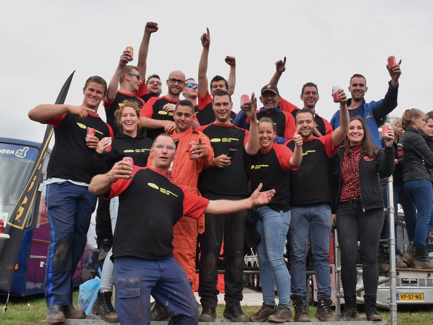 Easterbunny... - Easterbunny Tractorpulling Team