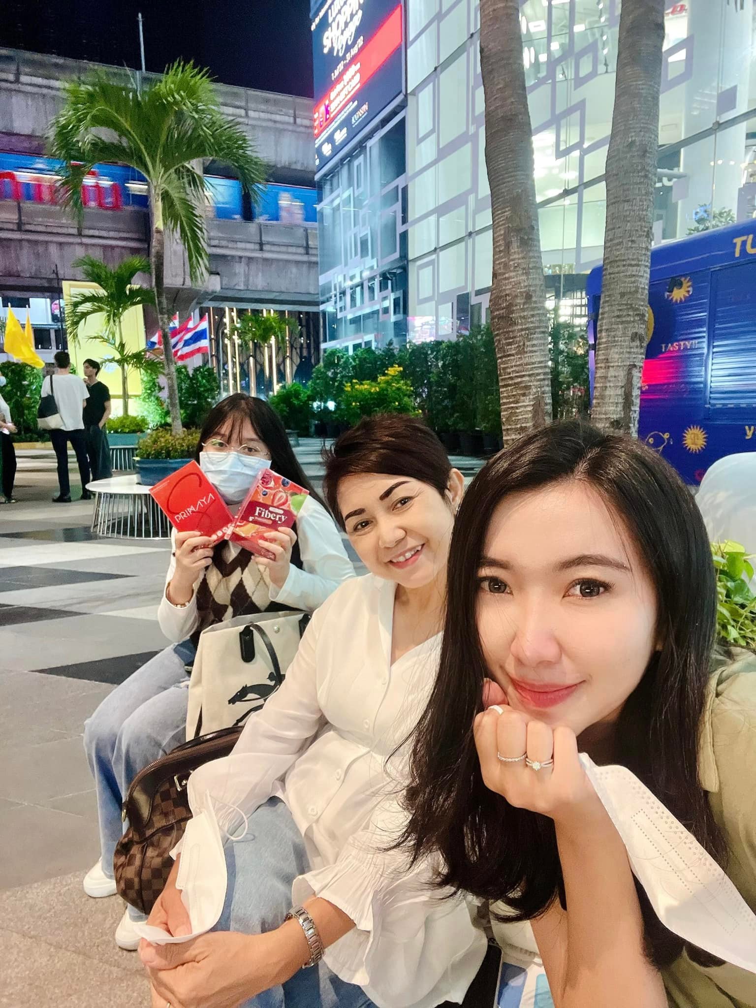 Aim Nida - เมื่อพี่หนิง พี่สาวที่อิ๋ม เคารพรัก 😍 พูดว่า... | Facebook