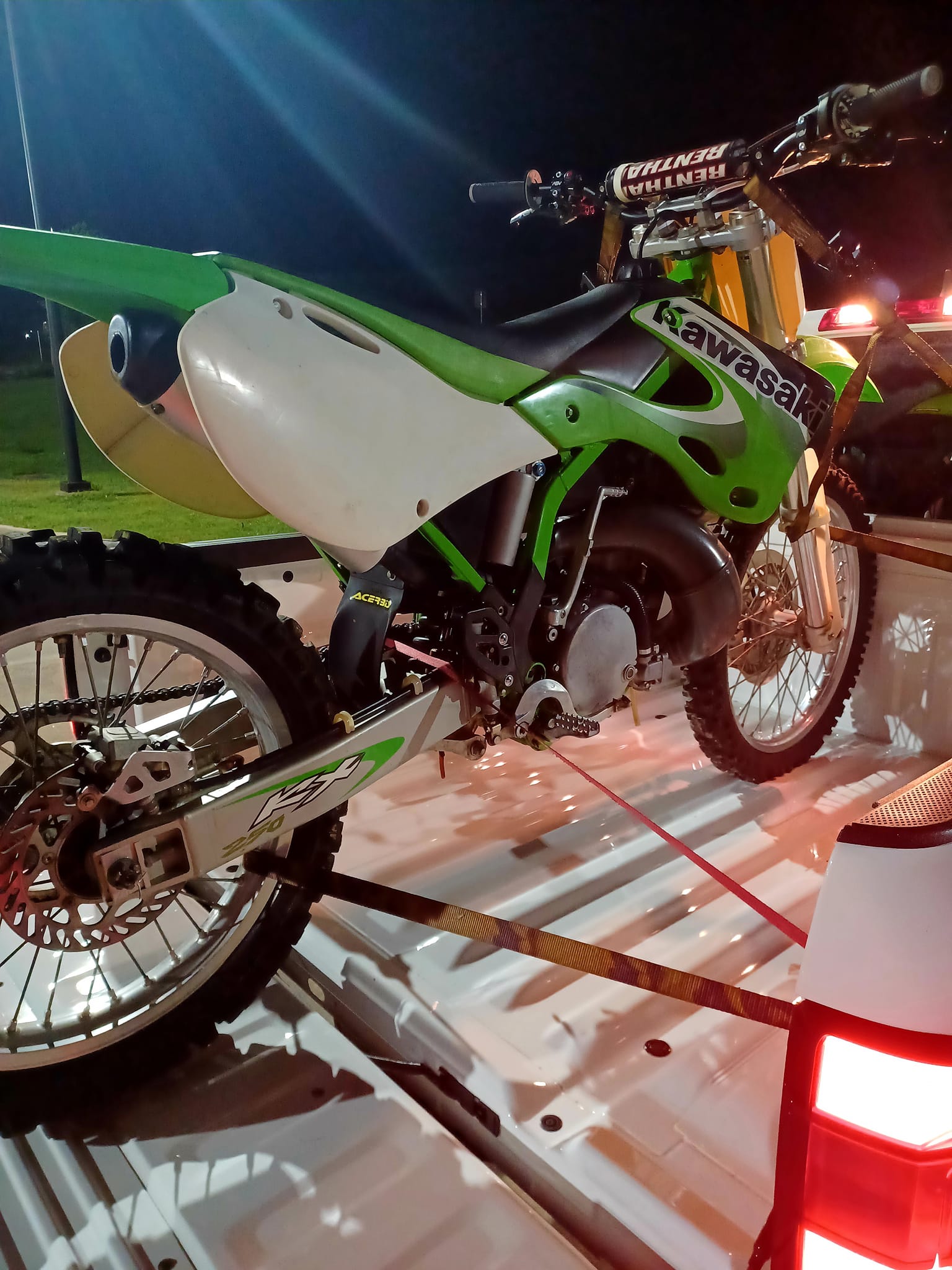 22 year old virgin. 2000 KX250