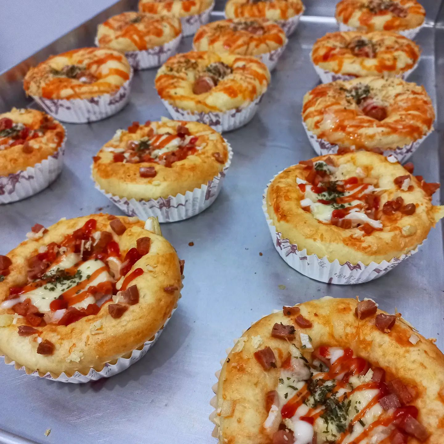 Food - Salah satu roti best seller kami roti pizza ♡ sosis ♡ Bombay ...
