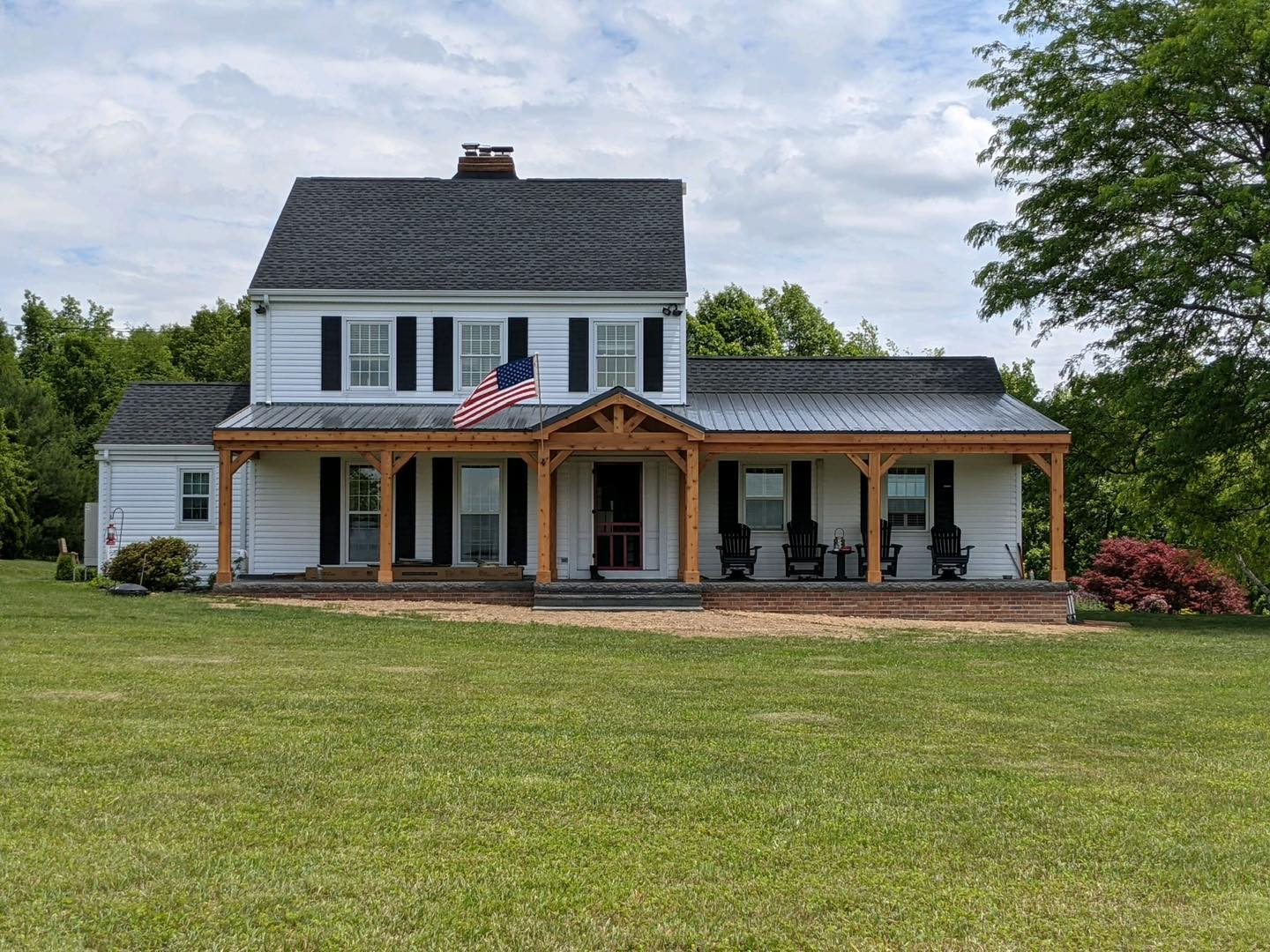 New front porch with our Black PGH Rib... - Good View Metals