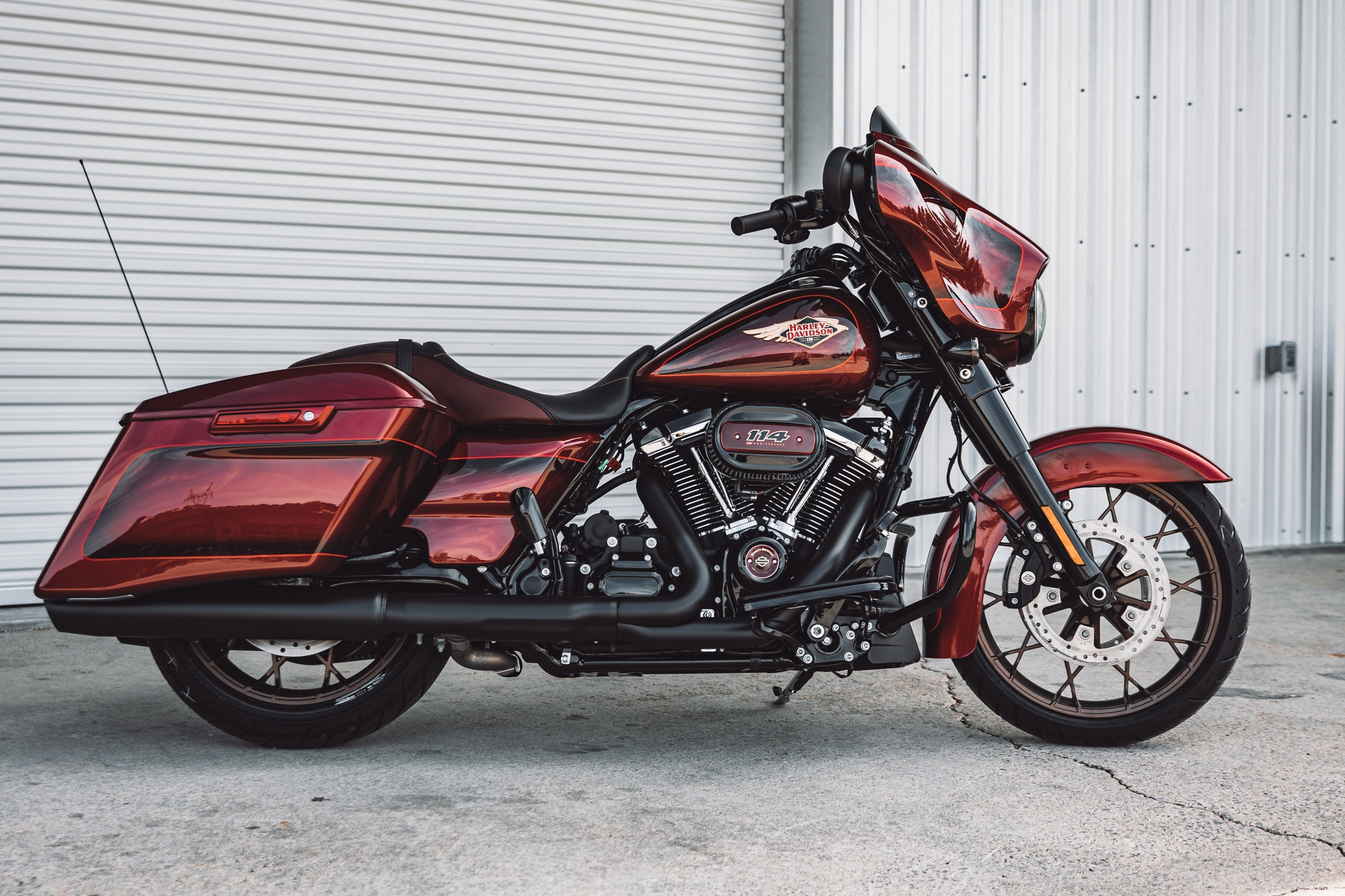 Harley Davidson street glide special customization