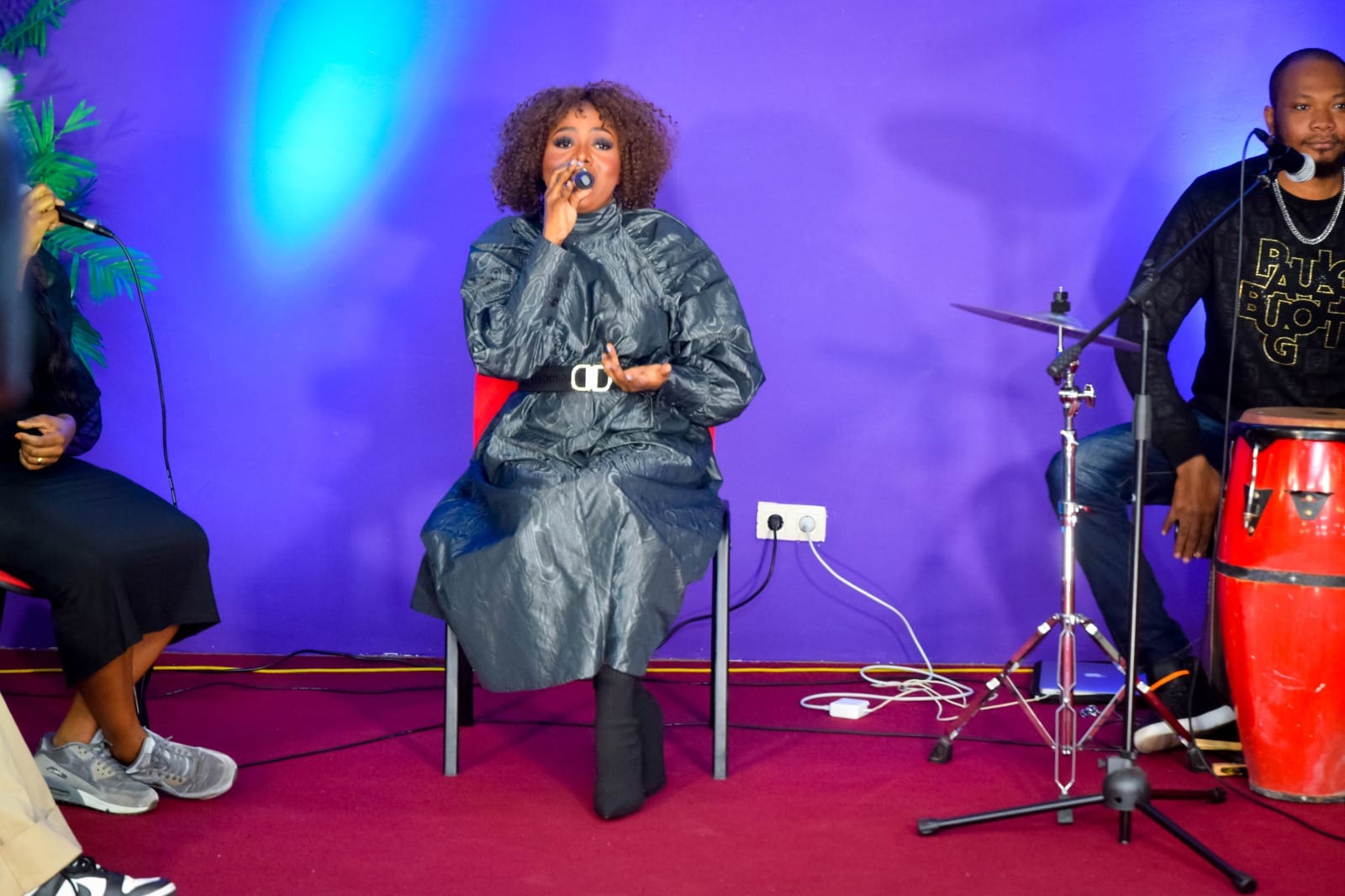 Phina muzha officiel