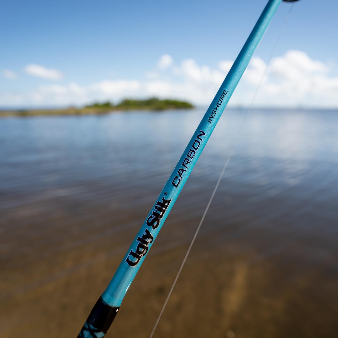 ugly stik 12-17 medium light inshore rod 7' Carbon Spinning and Penn Pursuit IV Reel Combo, 25 Size Reel, 1 Piece Fishing Rod, Rod Power, 6-12 lb Line Rating : Sports & Outdoors and increased sensitivity while maintaining the legendary toughness expected from Ugly Stik 7' Ugly Stik Bigwater Conventional