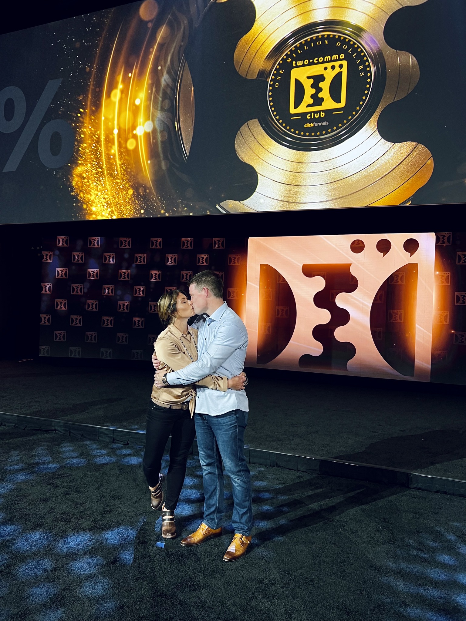Russell - Happy Valentine’s Day to my amazing wife Collette!!! What a ...