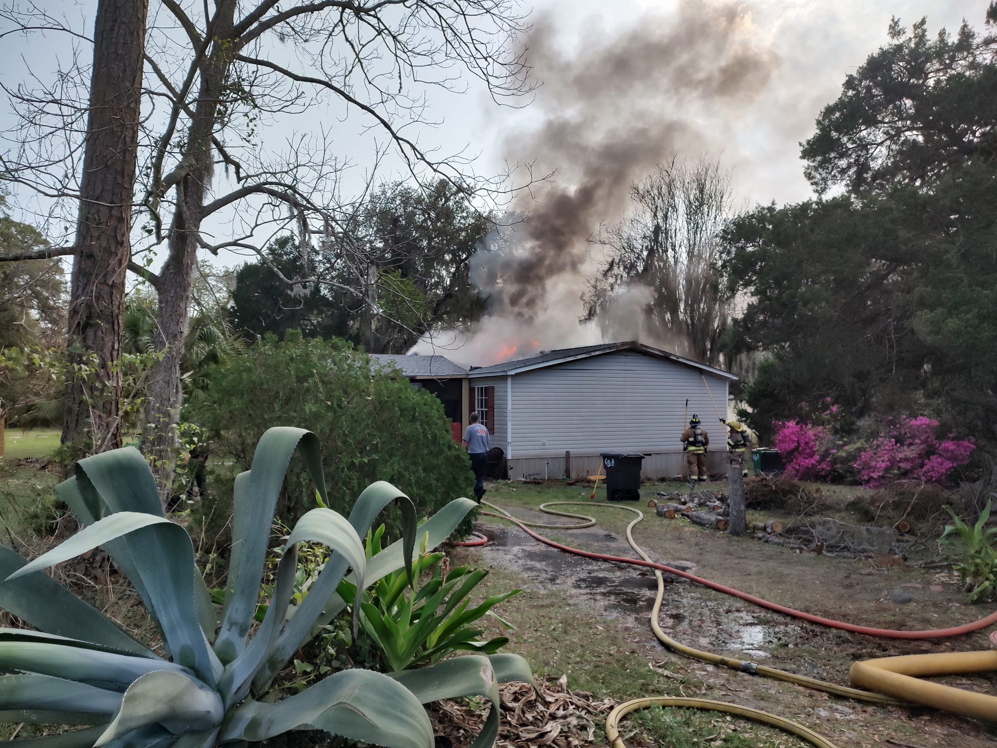 We're assisting SMFD with a... - St. Marys Police Department