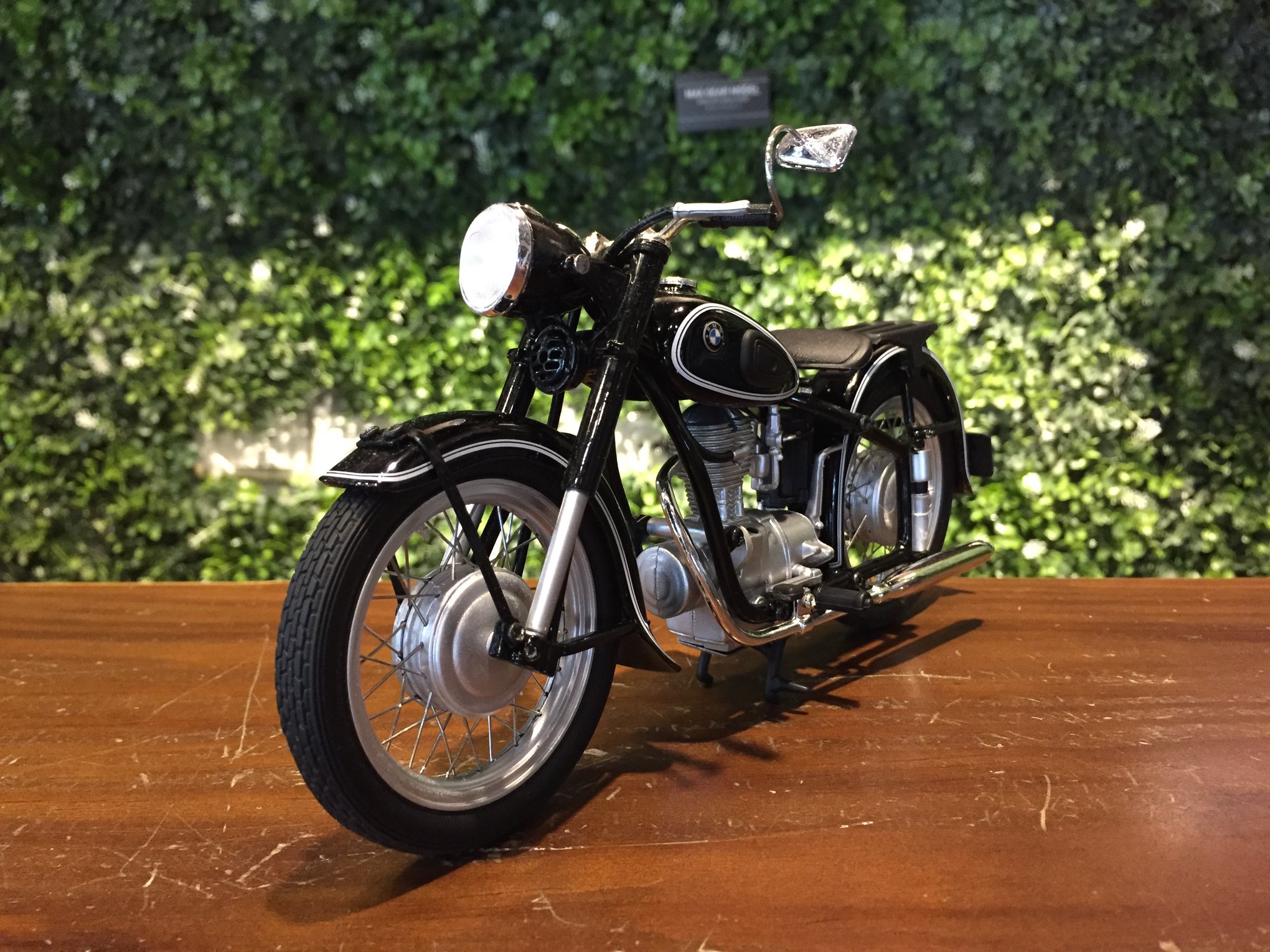 Schuco 新到貨 New arrivals! 1/10 BMW R25/3 Black 450655600