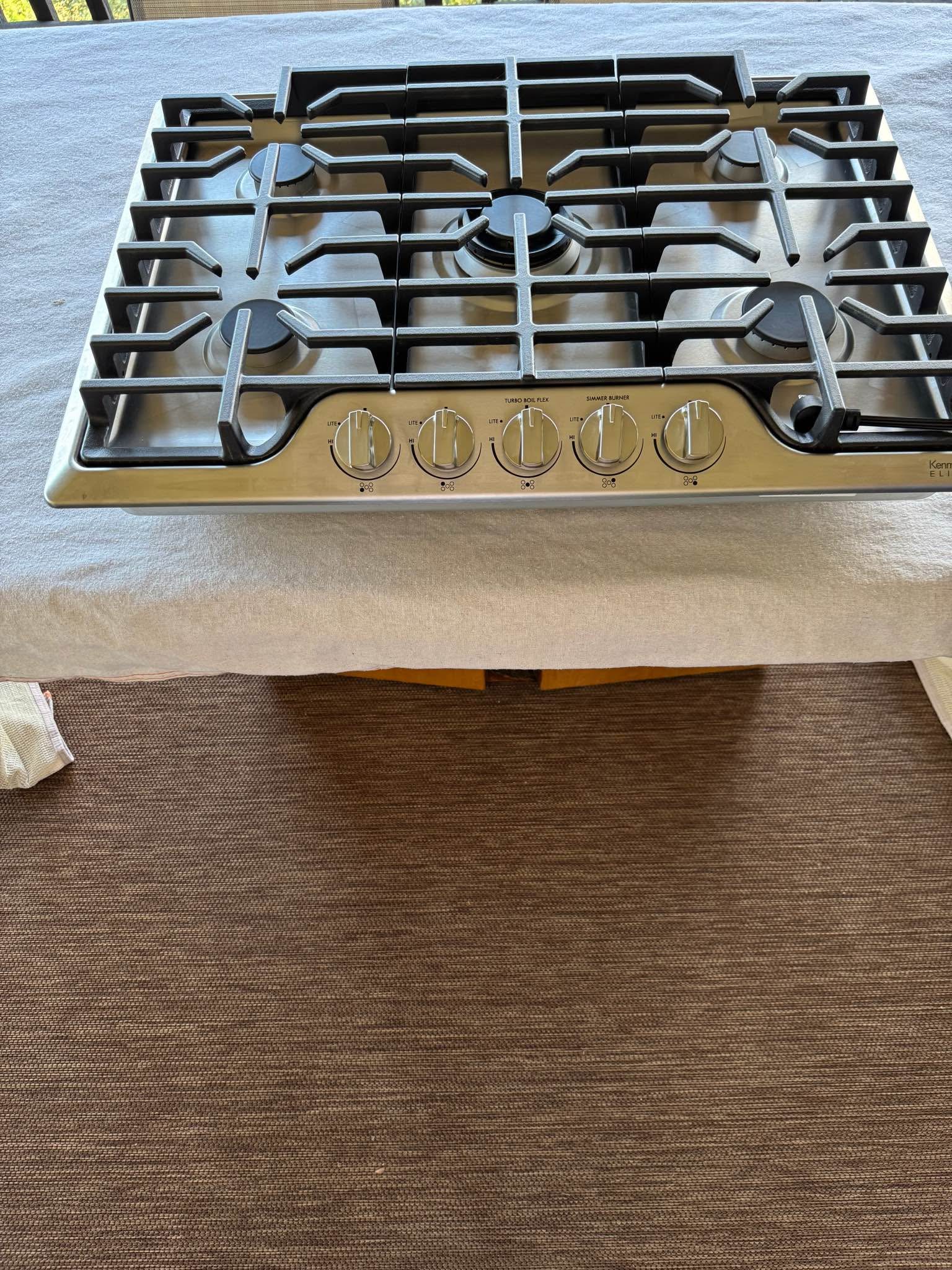 Kenmore gas cooktop - Ranges & Ovens - Kelowna, British Columbia