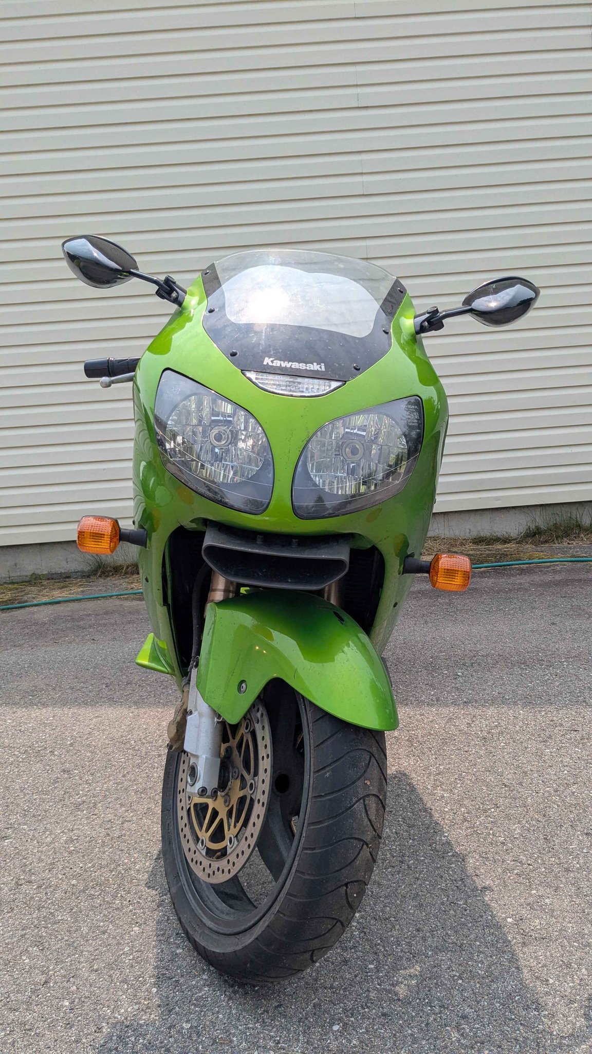 READY FOR THE ROAD. Selling a Kawasaki ZX-12R. Recently had an oil