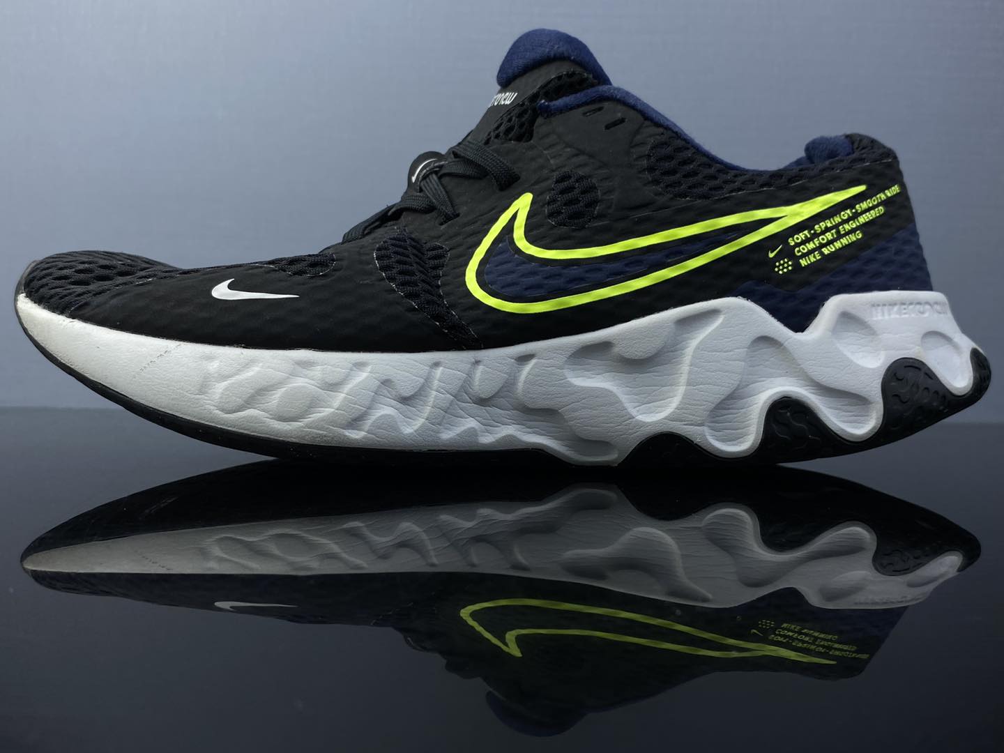 AMP - รหัส 39 Nike Renew Run Size. Eur 41 / Cm 260 เปิดที่ 550 บาท ปิด ...